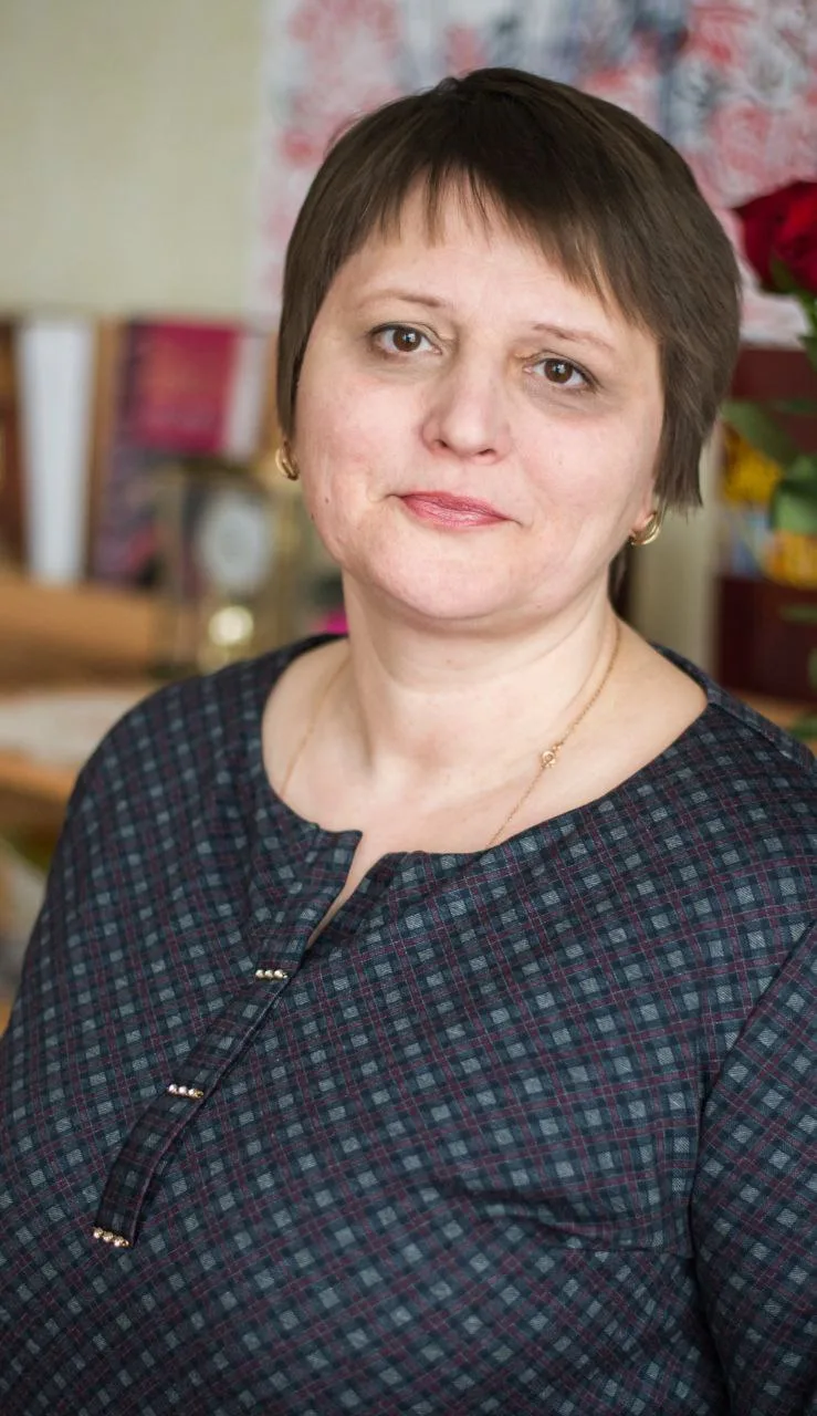 Лариса Пекарська